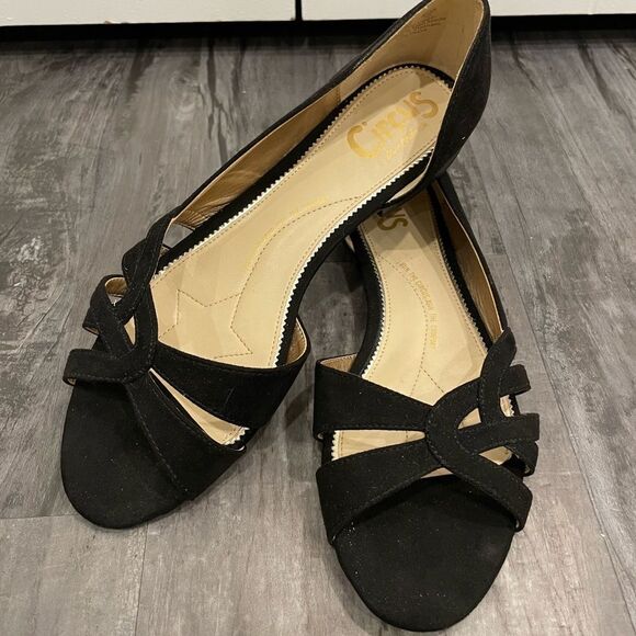 Size 8 Circus by Sam Edelman Black Women's Sandals, open toed, like new - Picture 1 of 9